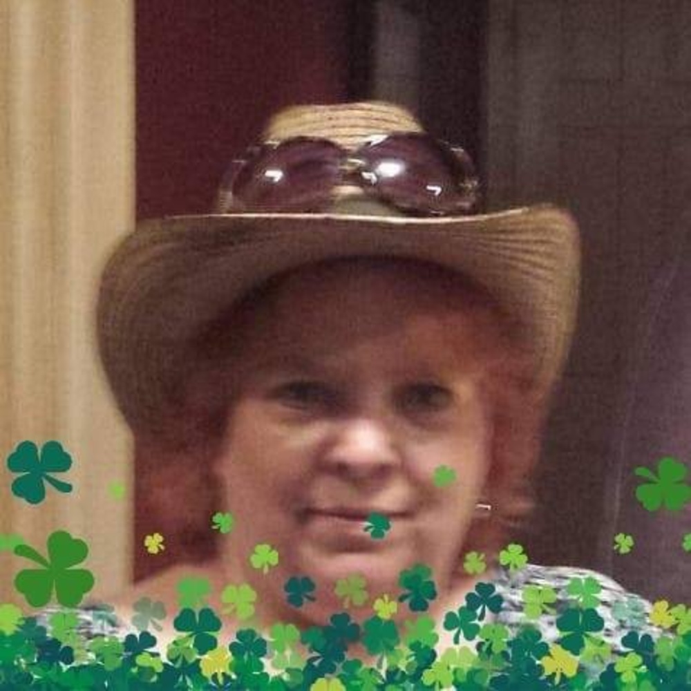 Meet your Posher, Debbie